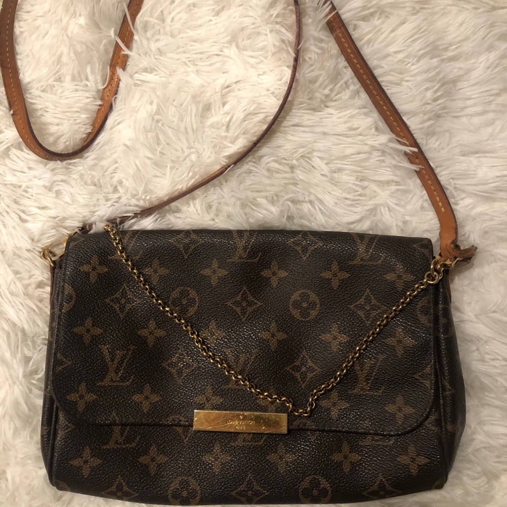 Louis Vuitton Favorite MM in Monogram